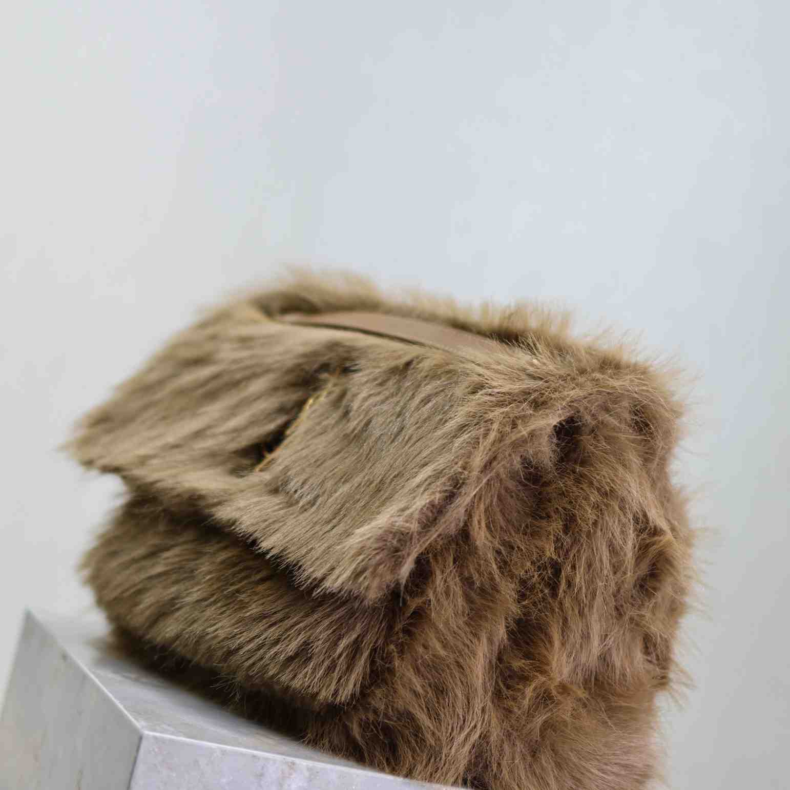 Saint Laurent Shoulder Bag (28×20×8.5cm) - DopestKickz