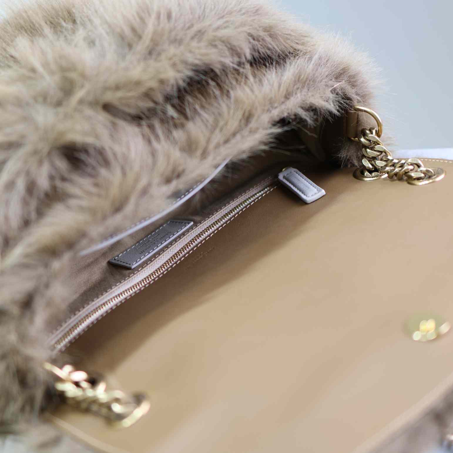 Saint Laurent Shoulder Bag (28×20×8.5cm) - DopestKickz