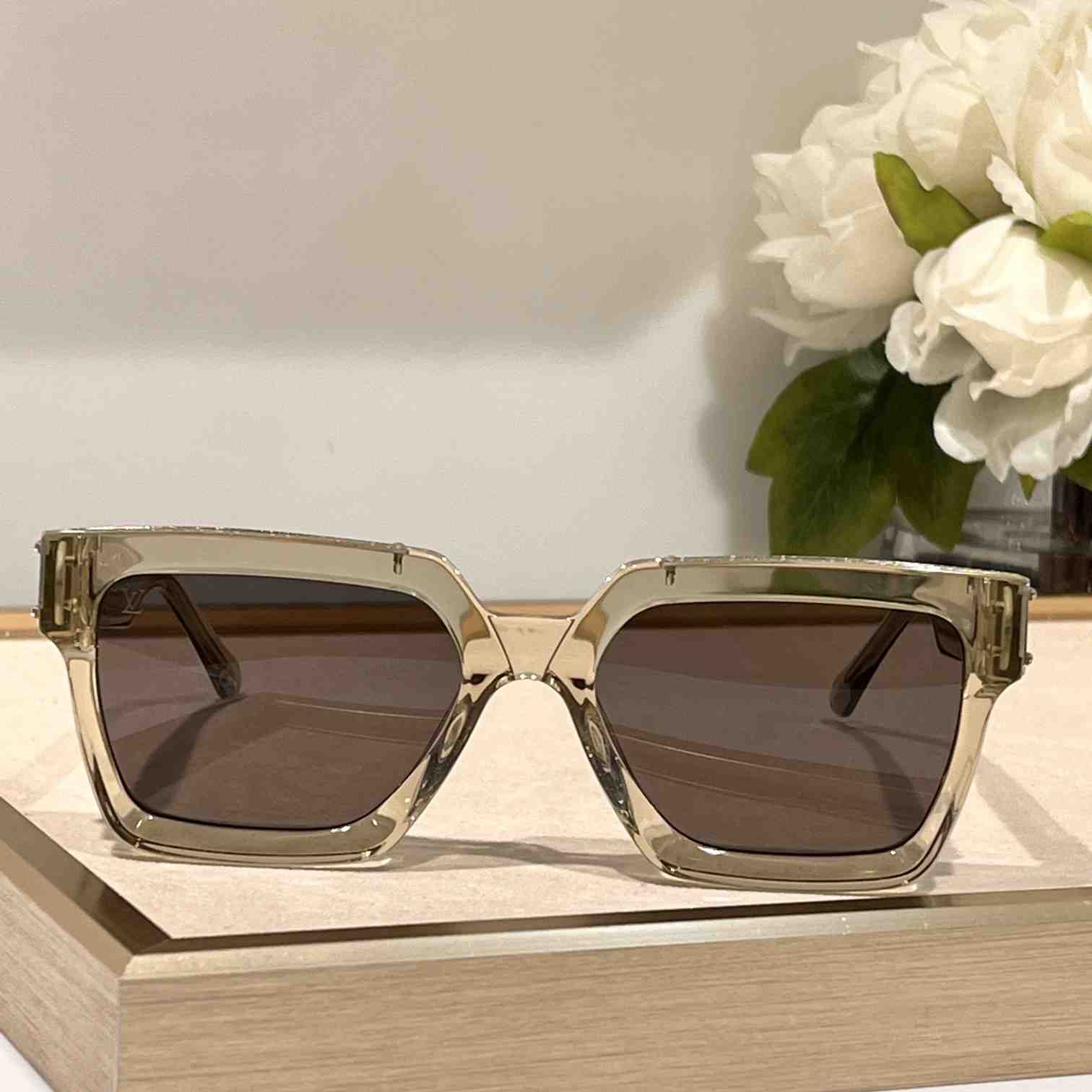 Louis Vuitton 1.1 Millionaires Square Sunglasses  LV96006 - DopestKickz