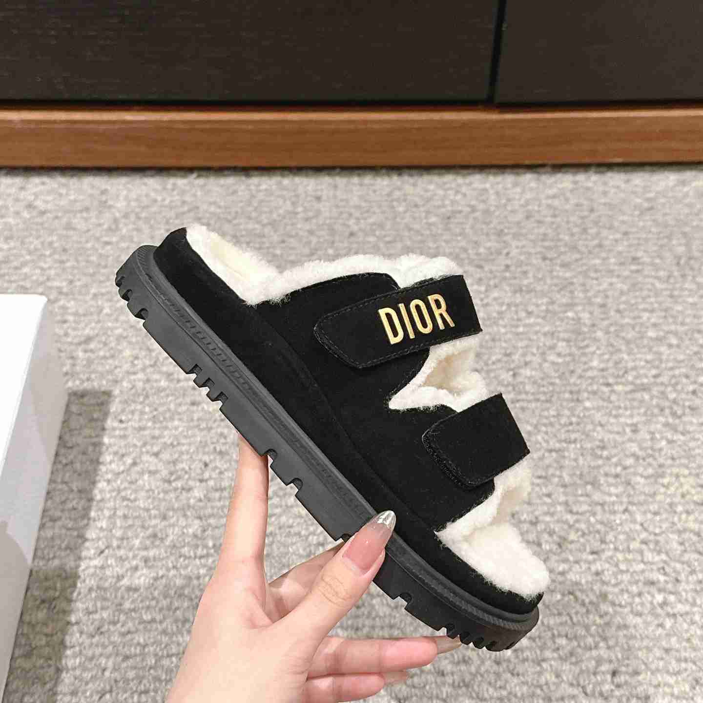 Dior Dioract Slide  - DopestKickz