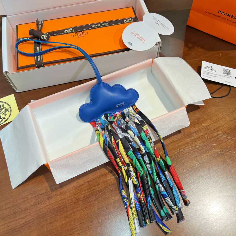 Hermes Cloud Charm - DopestKickz