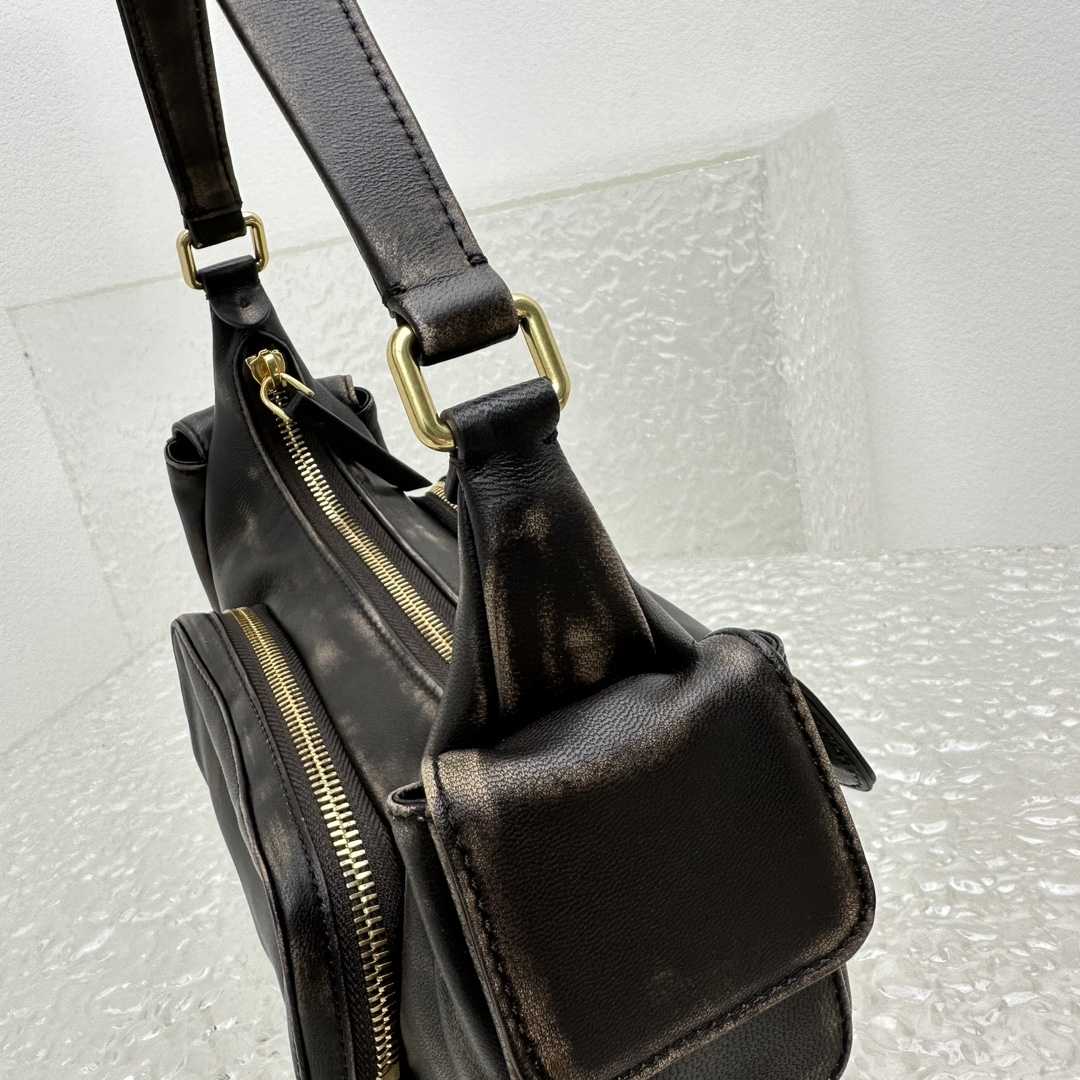 Miu Miu Nappa Leather Pocket Bag (21-12-6cm) - DopestKickz