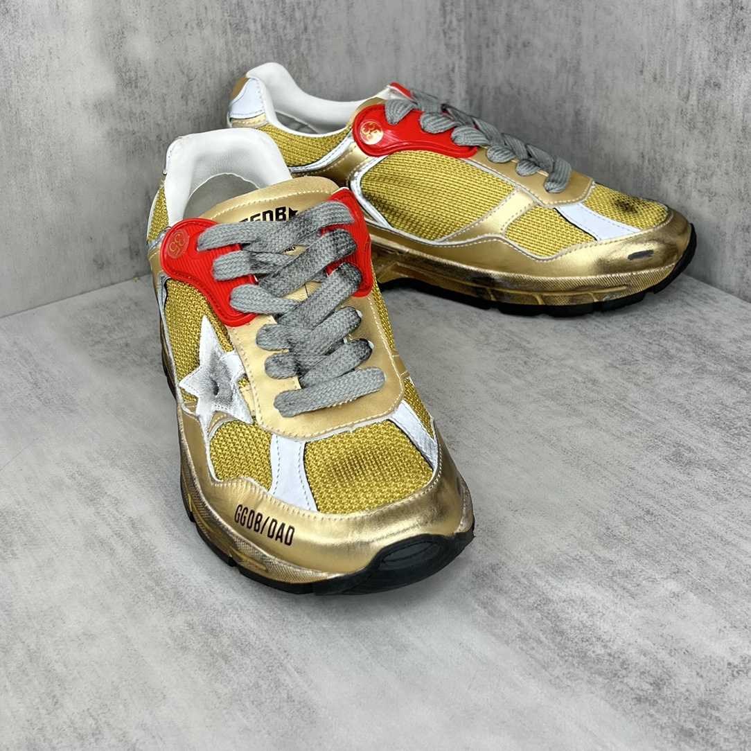 Golden Goose Dad-Star 'Gold' - DopestKickz