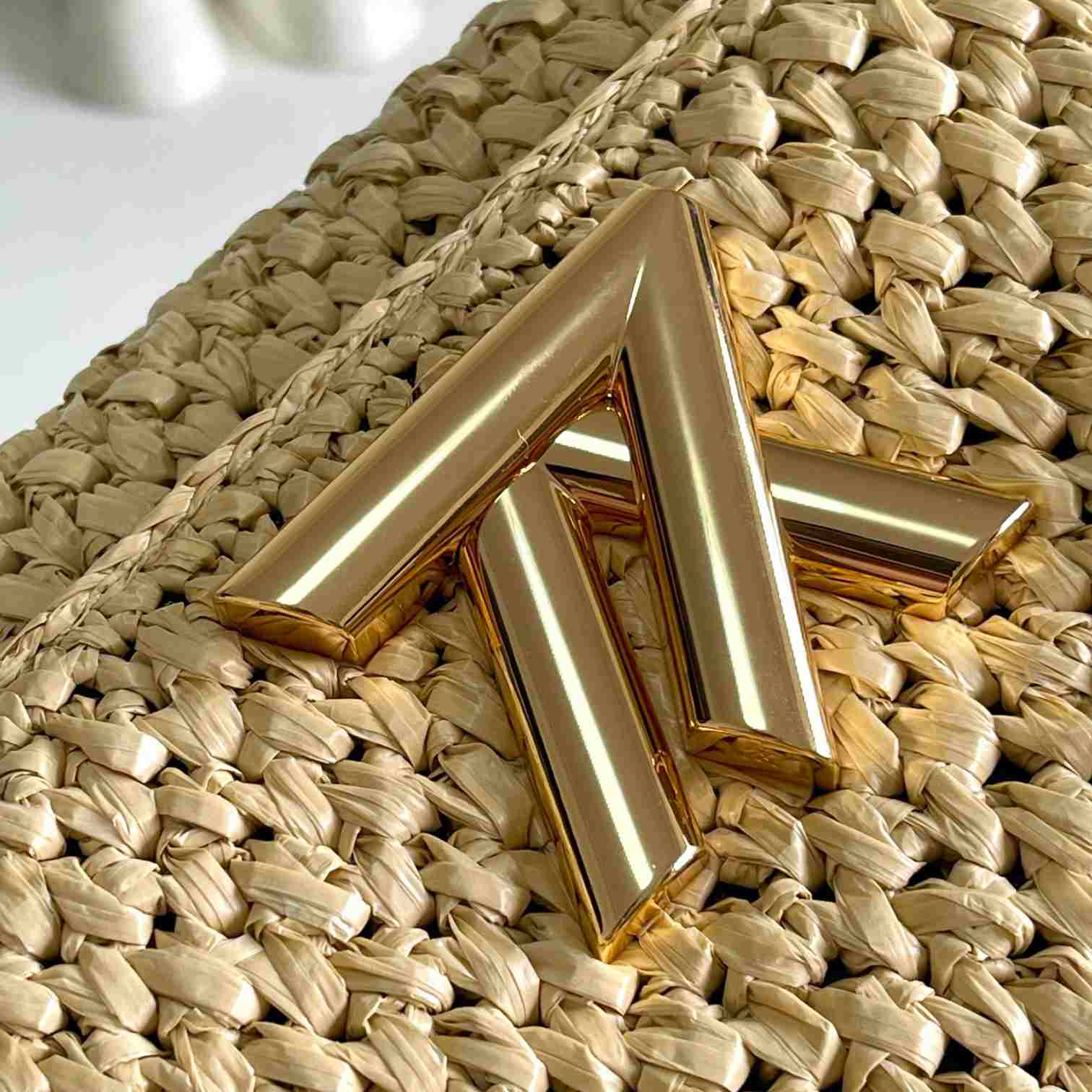 Louis Vuitton Twist West  M25030 - DopestKickz