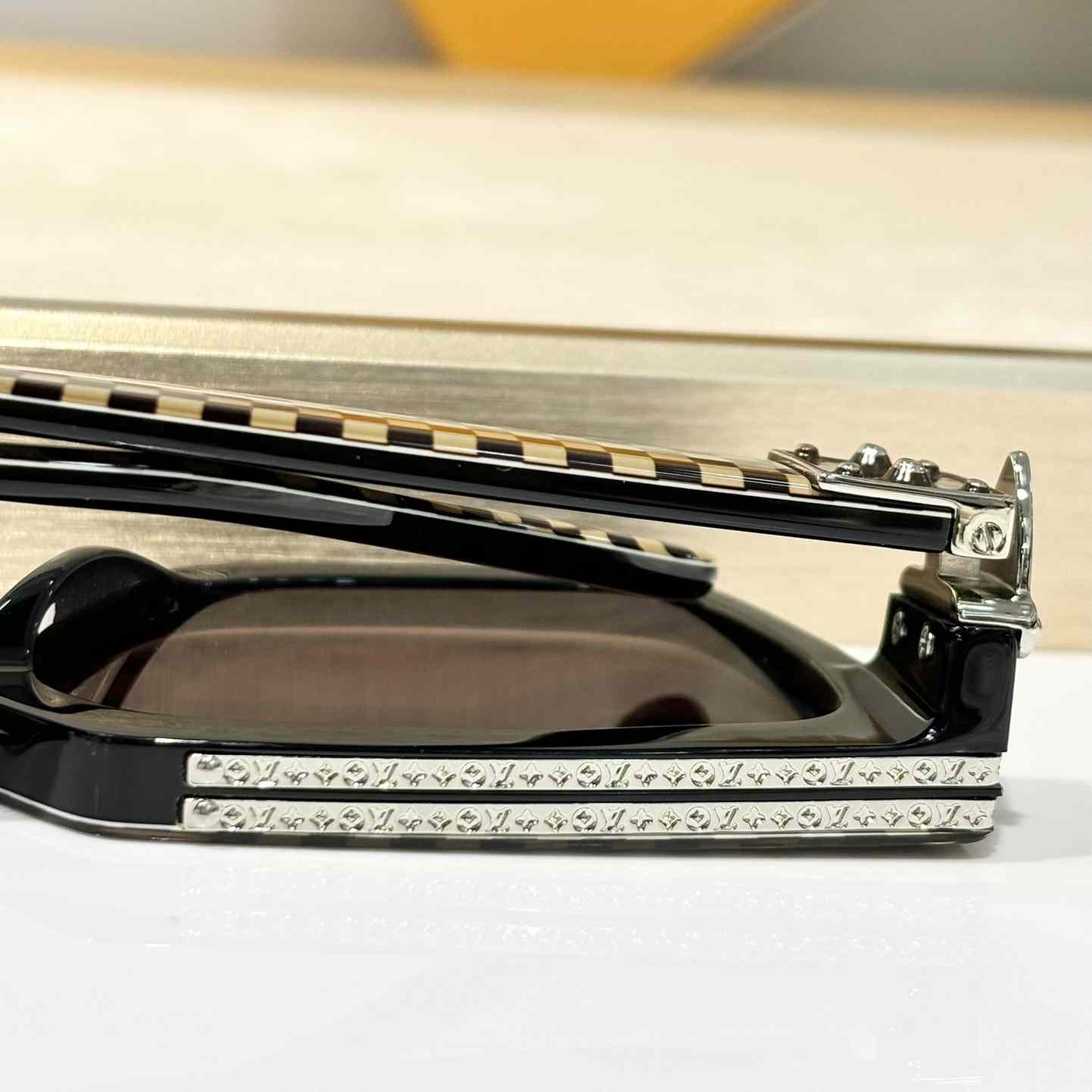 Louis Vuitton 1.1 Millionaires Damier Pop Sunglasses  Z2394W - DopestKickz