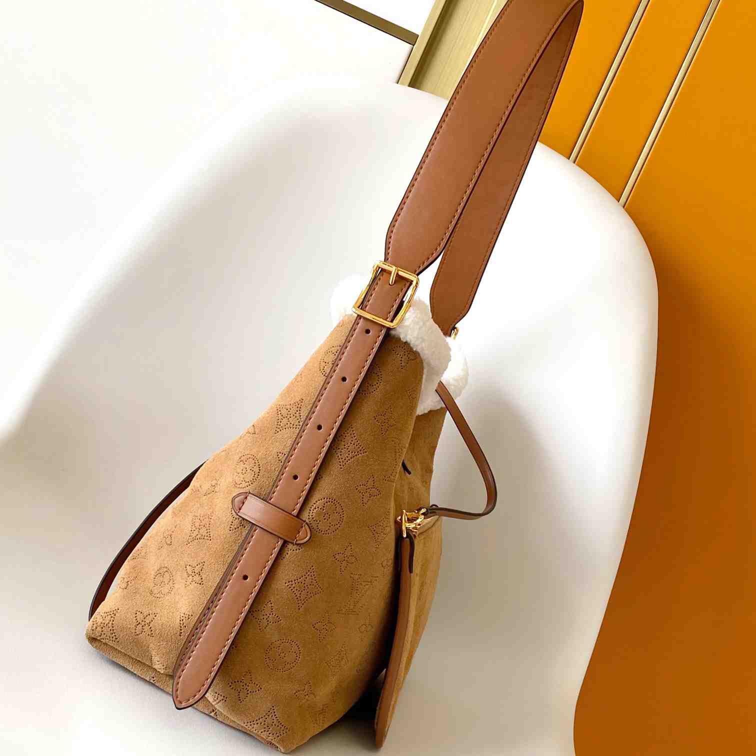 Louis Vuitton CarryAll PM  M11843 - DopestKickz