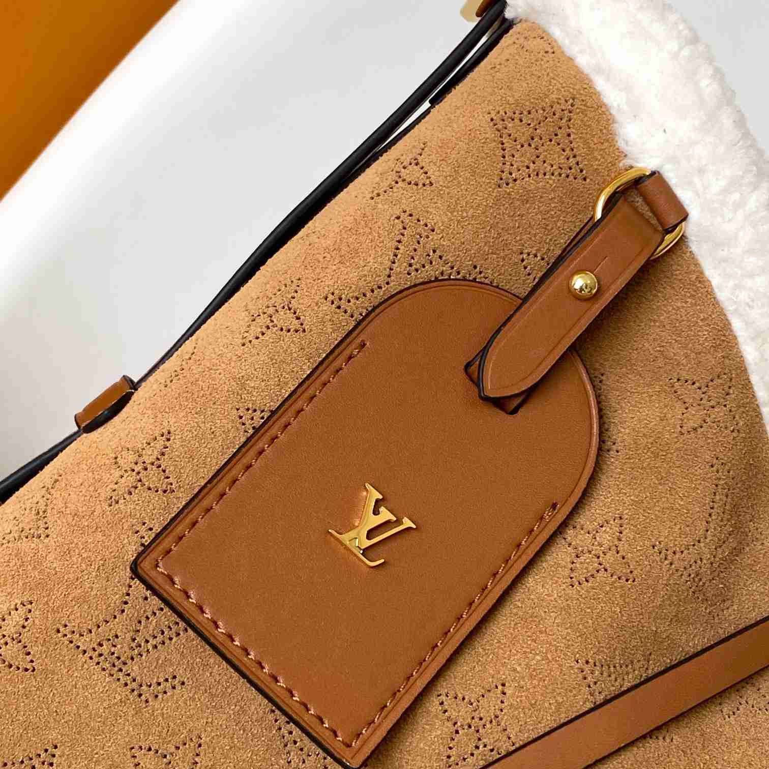 Louis Vuitton CarryAll PM  M11843 - DopestKickz