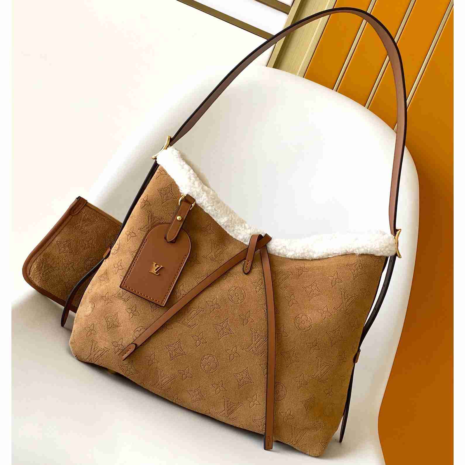 Louis Vuitton CarryAll PM  M11843 - DopestKickz