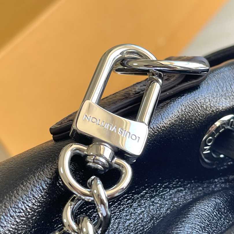 Louis Vuitton Montsouris Vibe PM  M12587 - DopestKickz