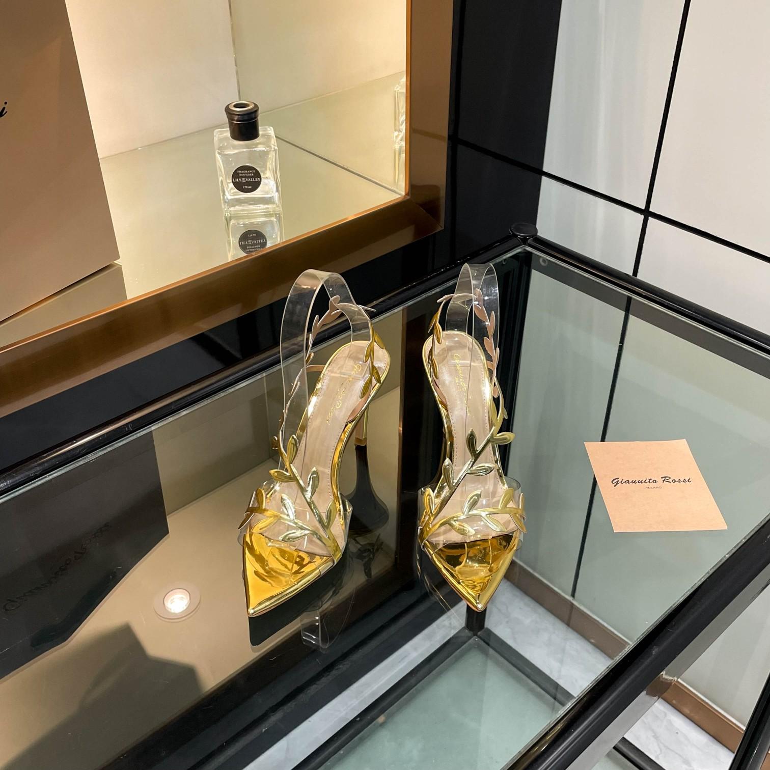 Gianvito Rossi 105mm Flavia Sandals - DopestKickz