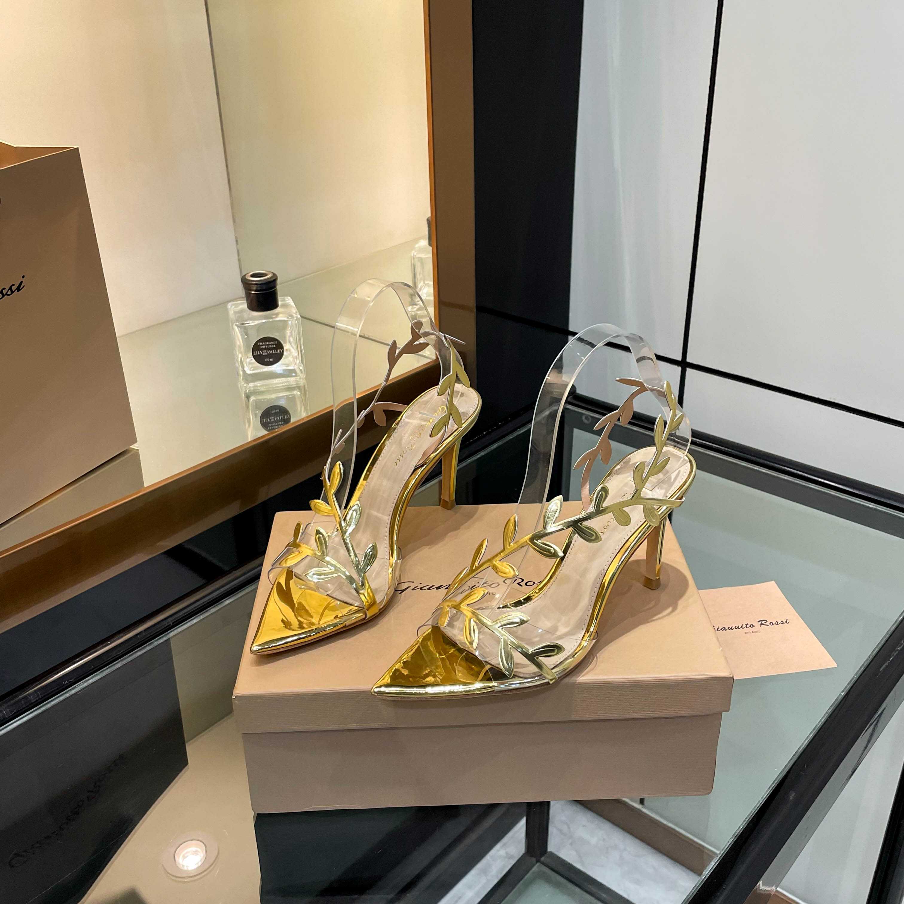 Gianvito Rossi 105mm Flavia Sandals - DopestKickz