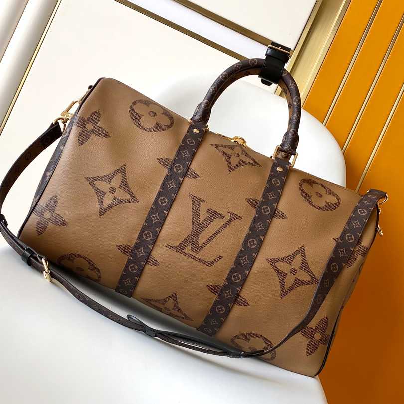 Louis Vuitton Keepall Bandoulière 45  M47211 - DopestKickz