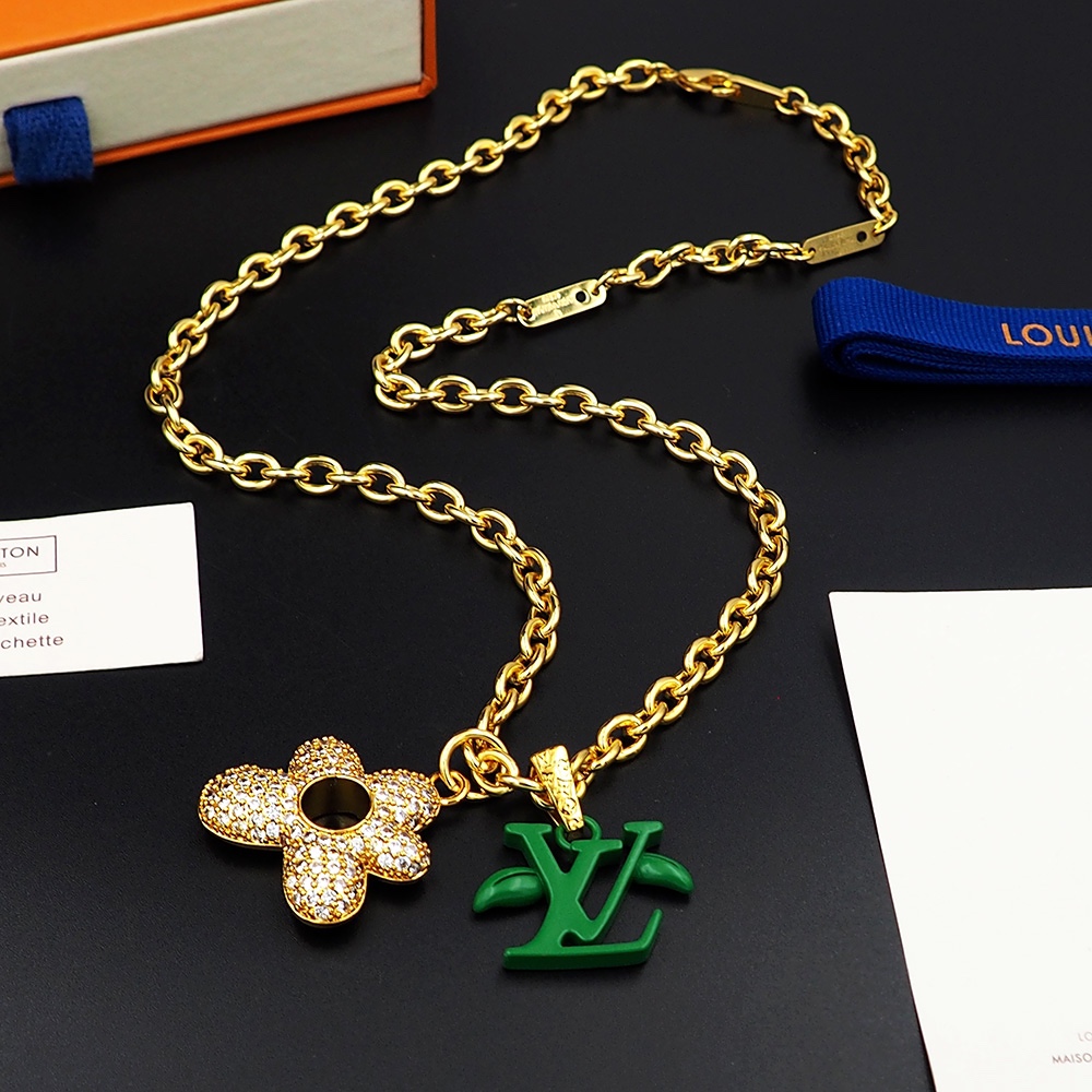 Louis Vuitton LV Blooming Pendant   M01867 - DopestKickz