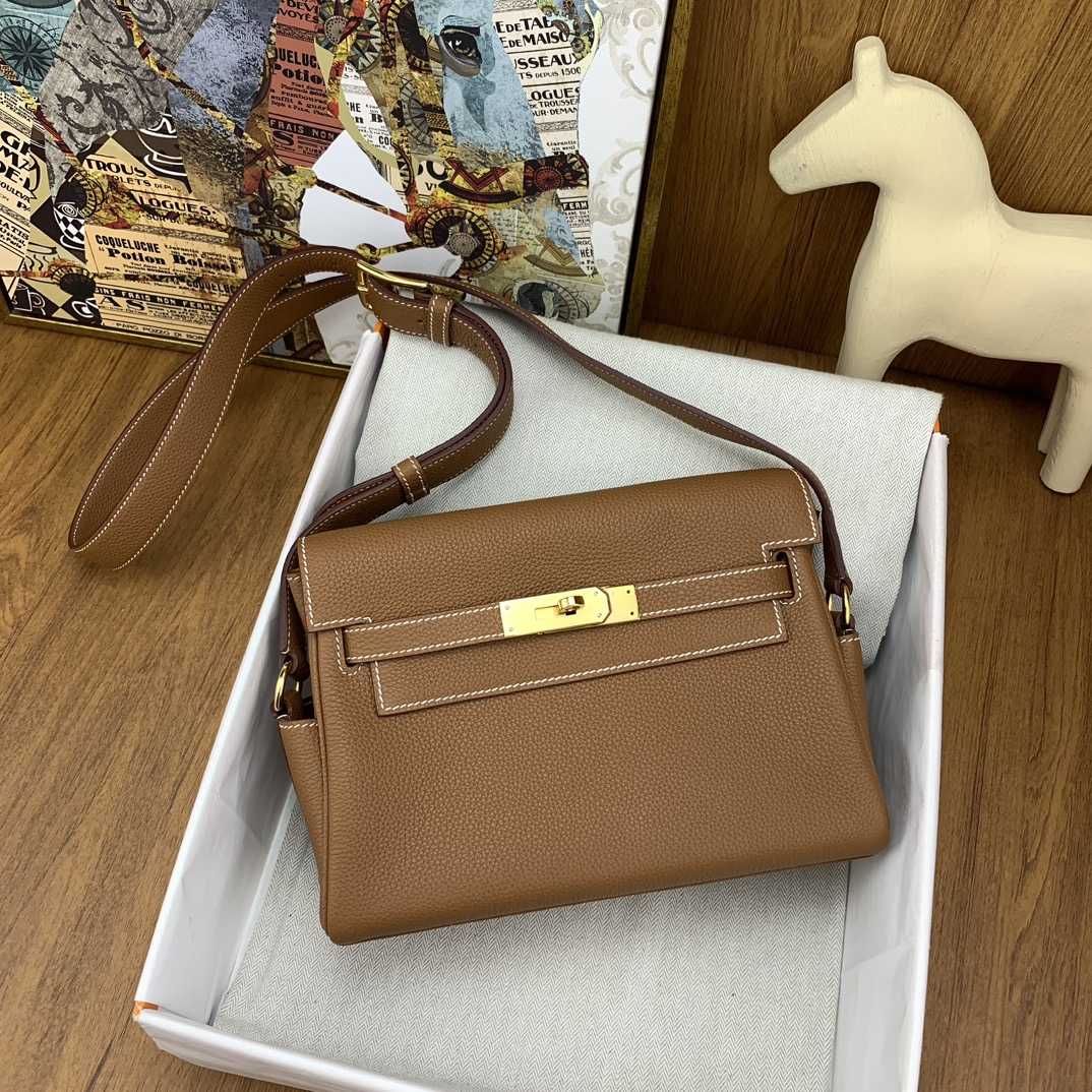 Hermès kelly Messenger    25cm - DopestKickz