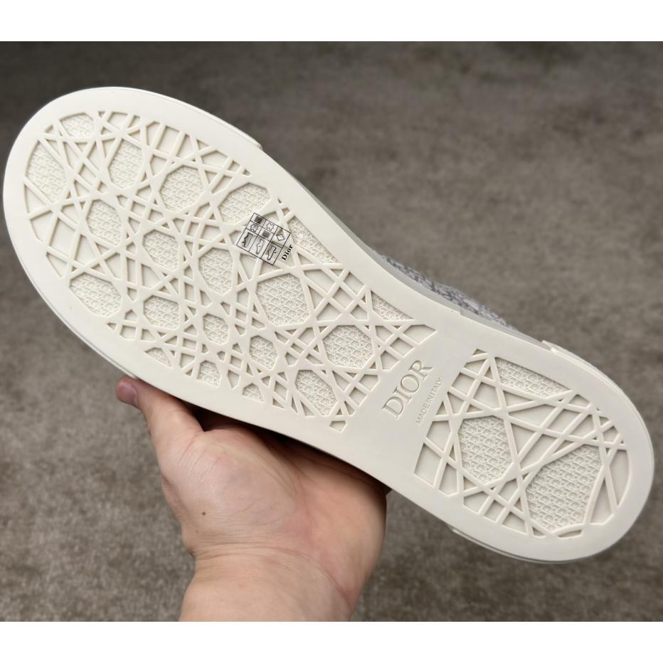 Dior B33 Sneaker   - DopestKickz