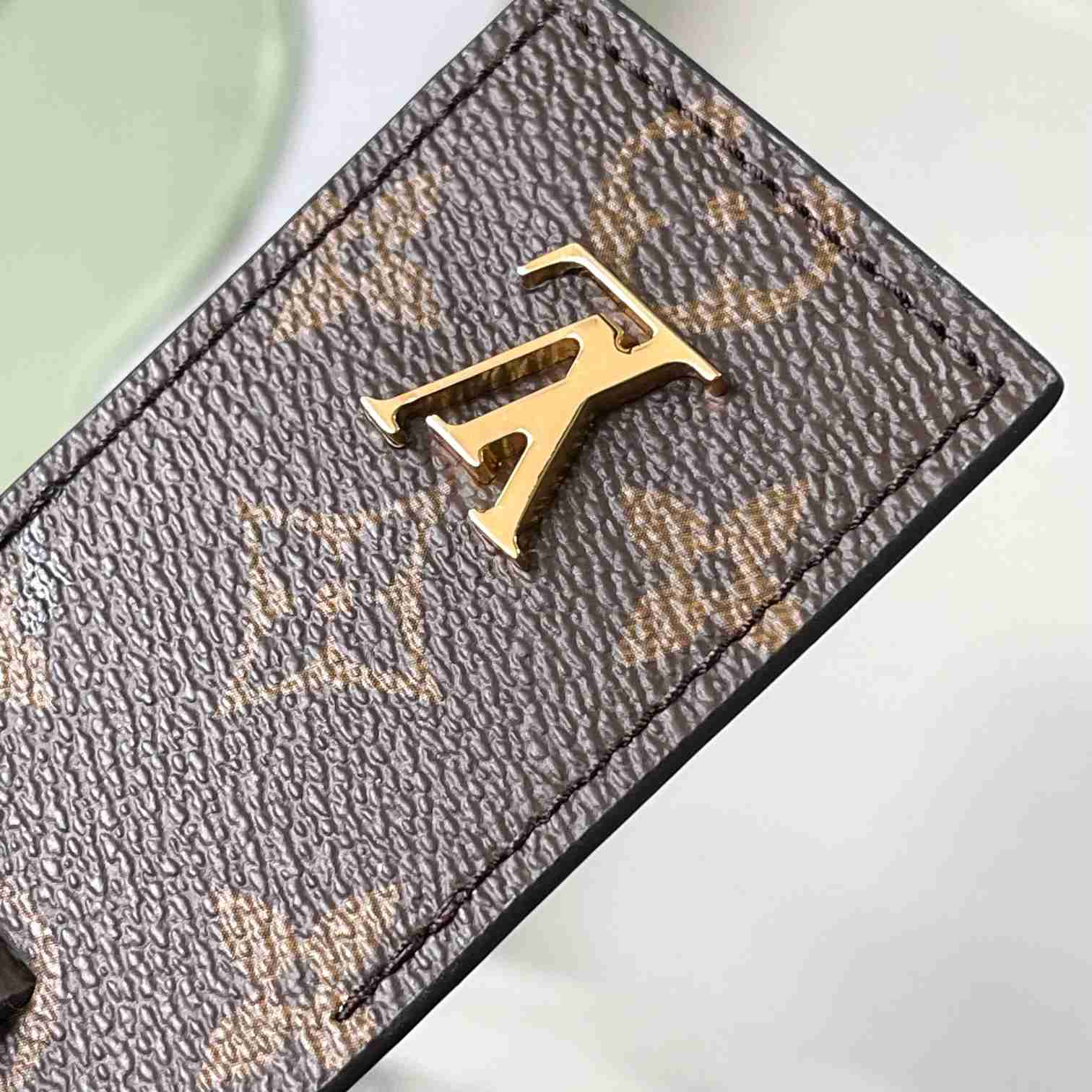 Louis Vuitton Nova MM  M13137 - DopestKickz