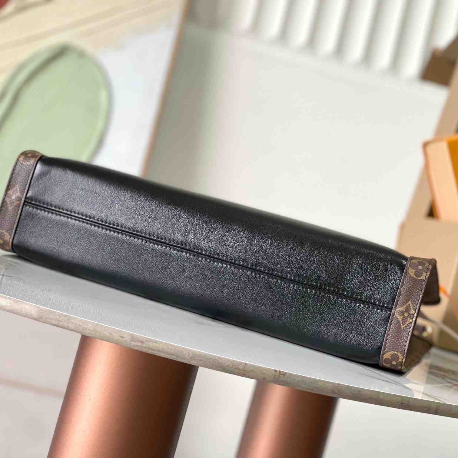 Louis Vuitton Nova MM  M13137 - DopestKickz