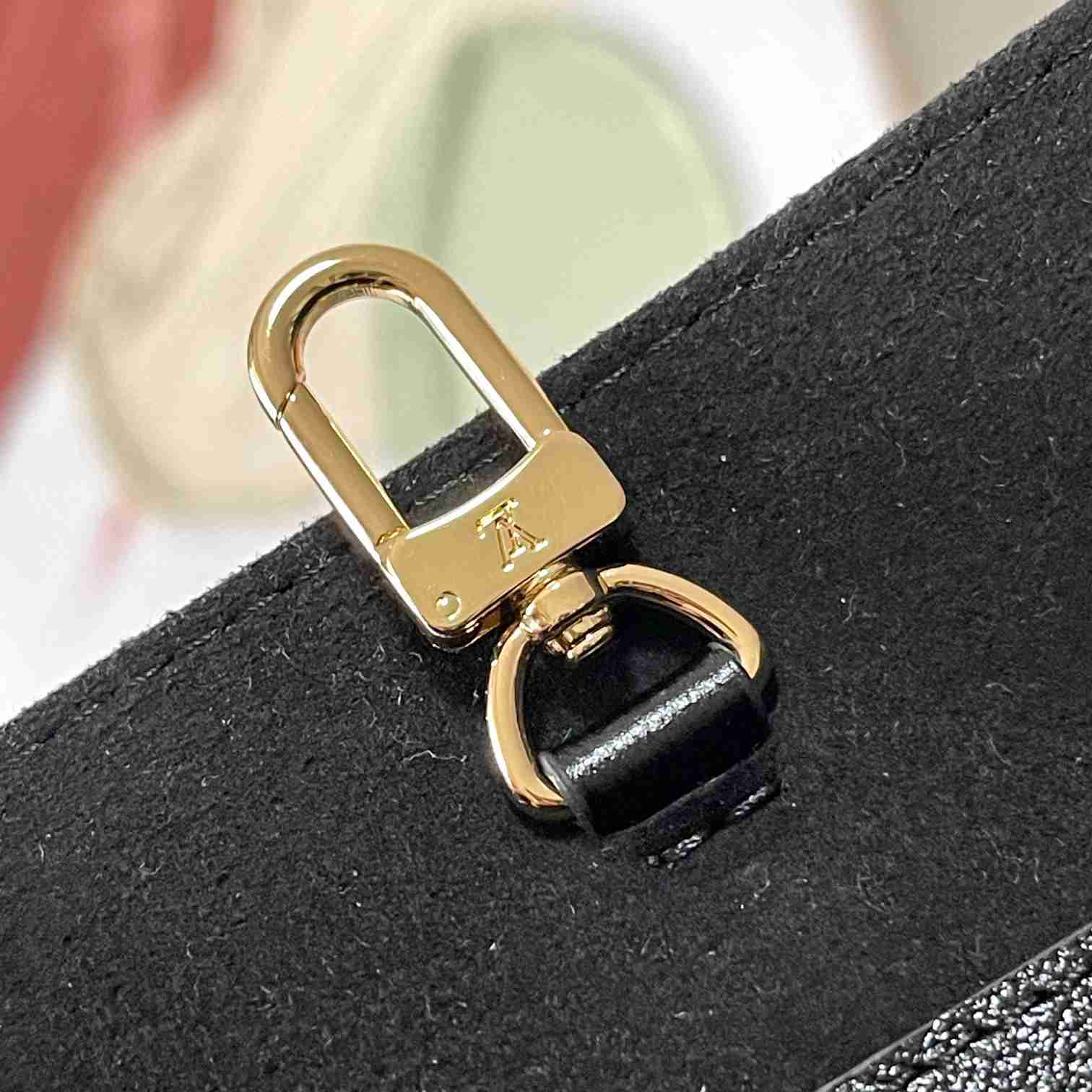 Louis Vuitton Nova MM  M13137 - DopestKickz