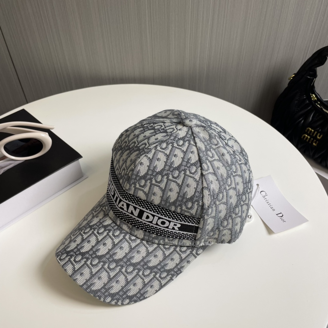 Dior Oblique Cap - DopestKickz
