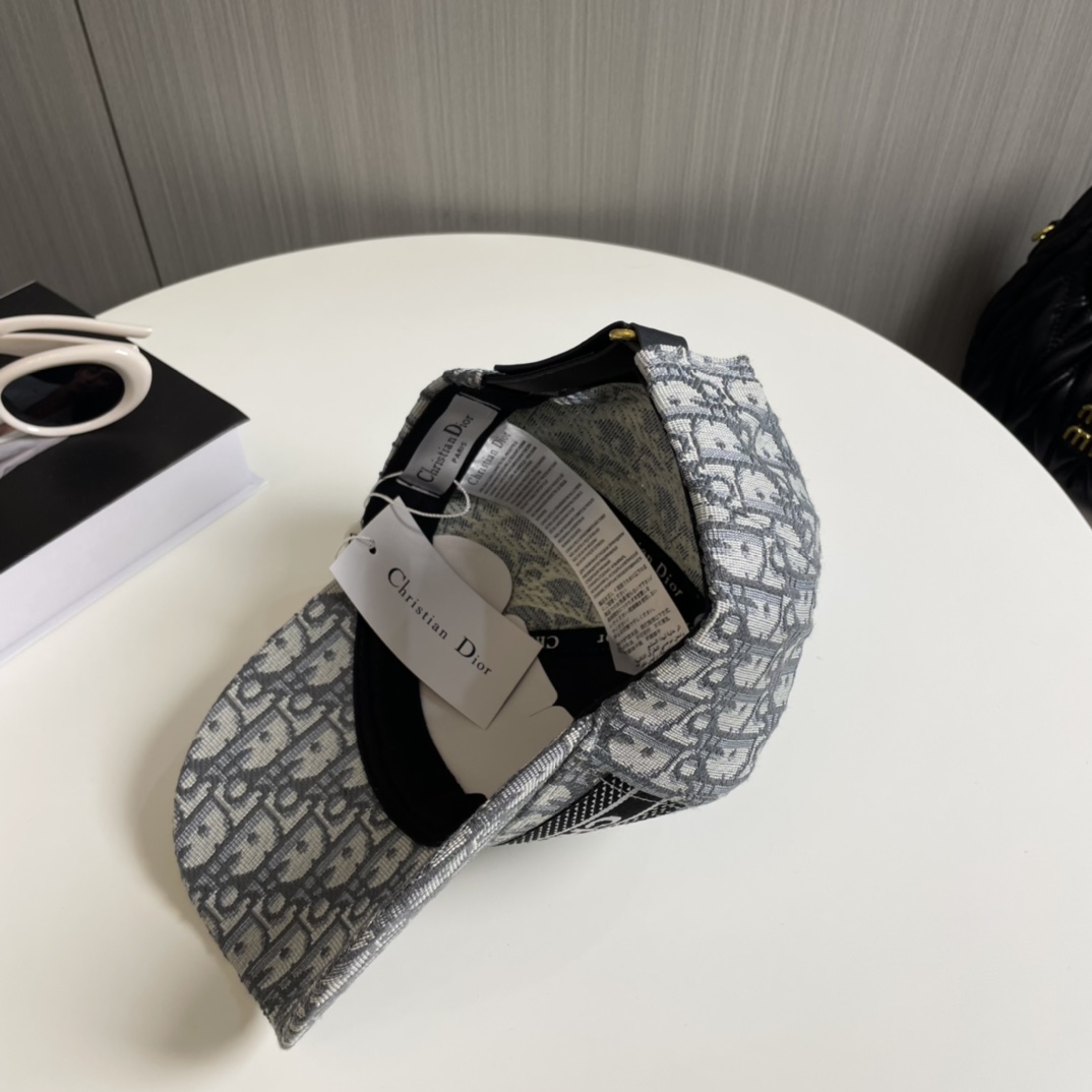 Dior Oblique Cap - DopestKickz