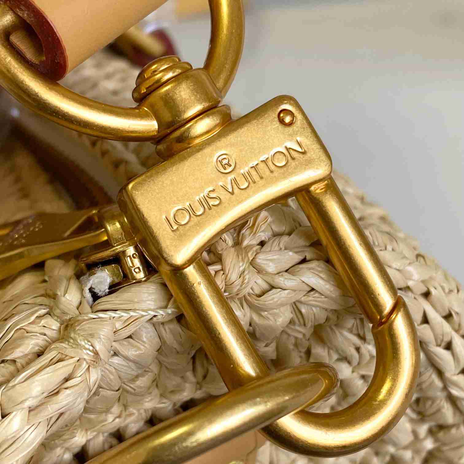 Louis Vuitton Keepall Bandoulière 25  M25010 - DopestKickz