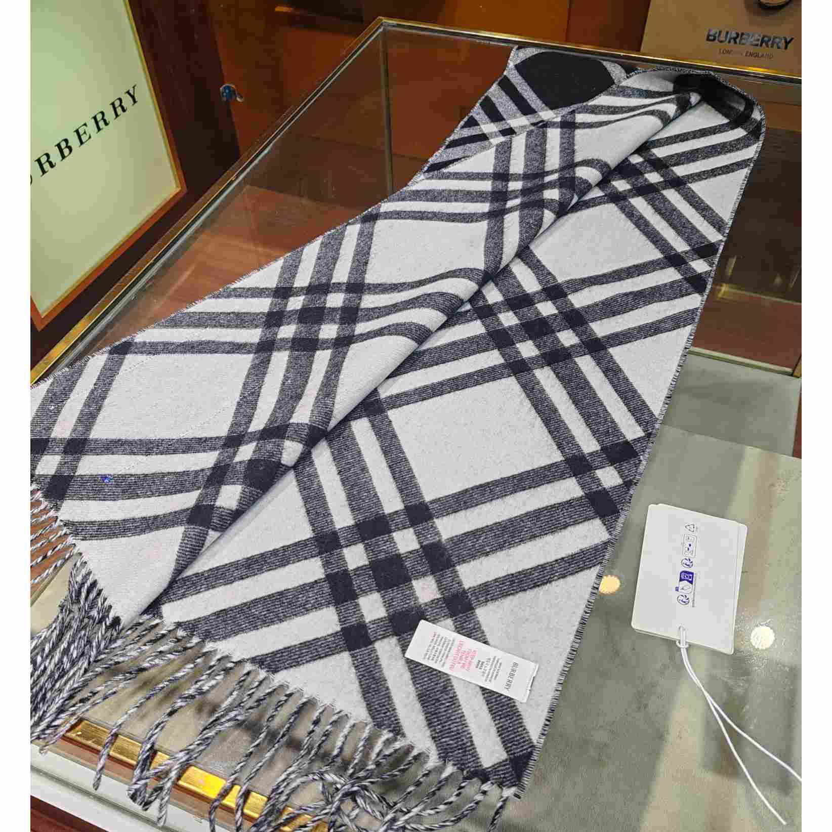 Burberry Check Cashmere Scarf - DopestKickz
