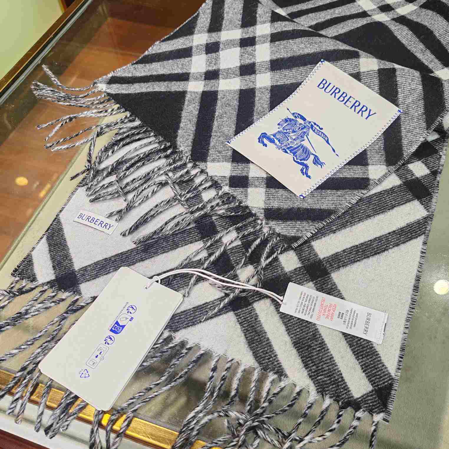 Burberry Check Cashmere Scarf - DopestKickz