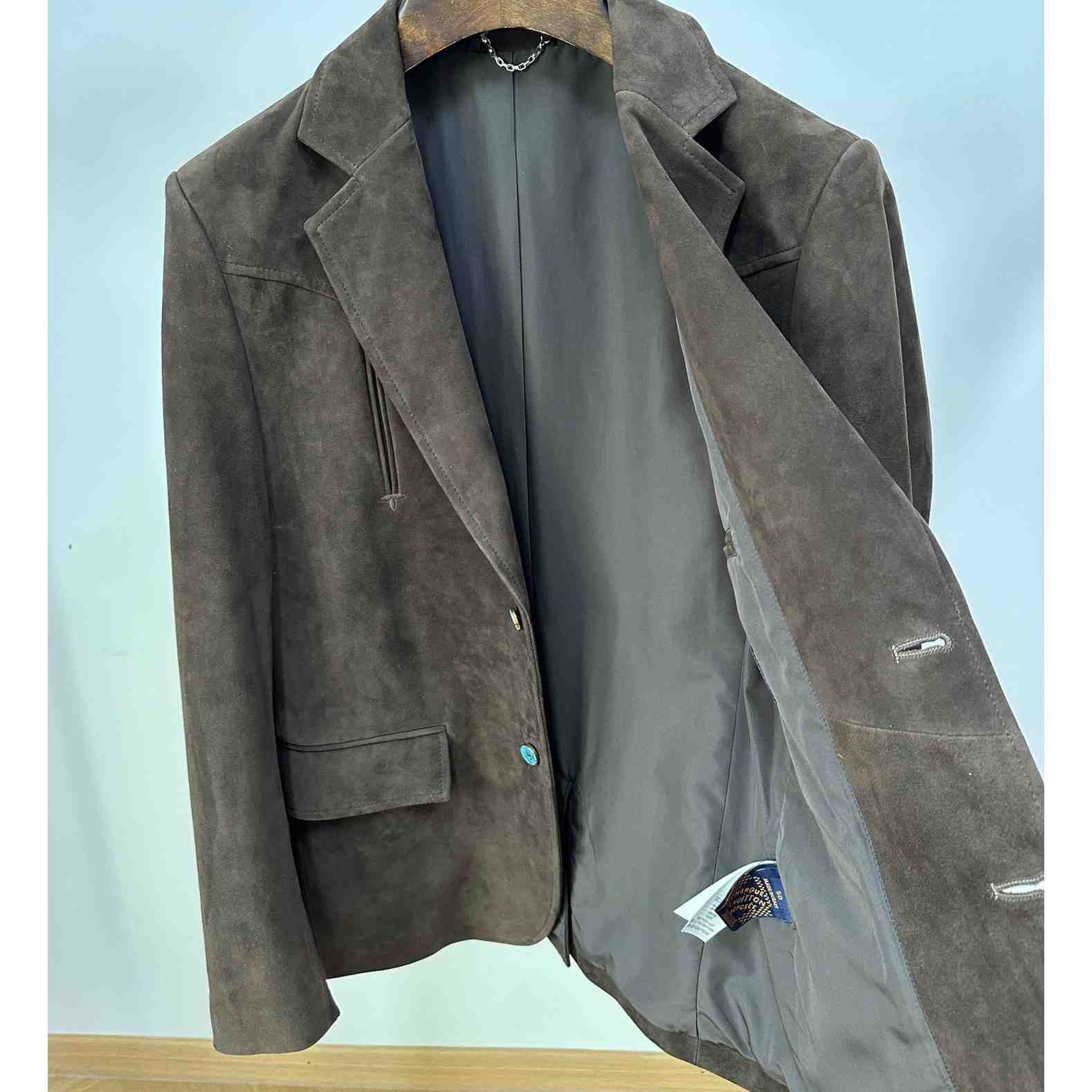 Louis Vuitton Single-Breasted Nubuck Leather Jacket   1AFXFK - DopestKickz