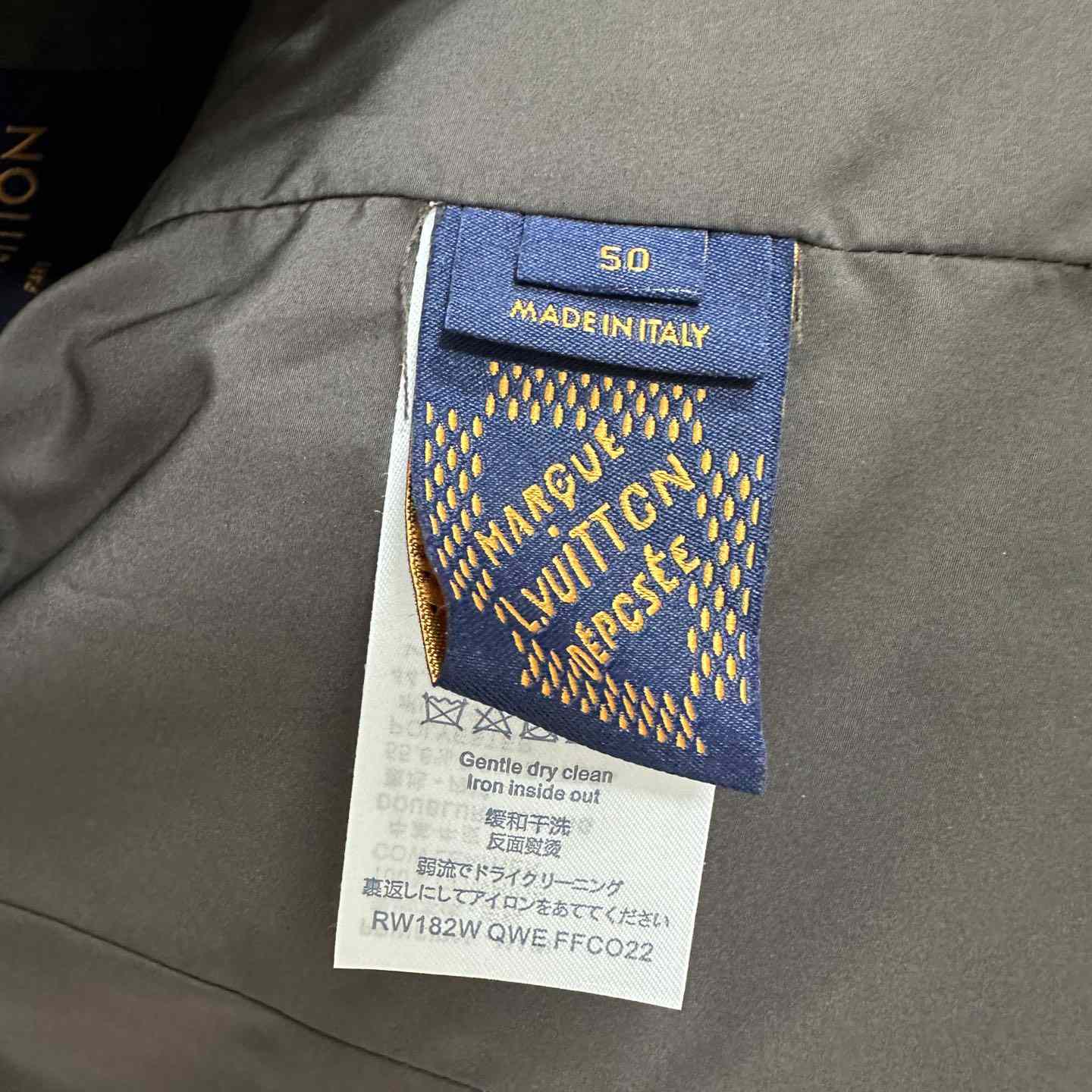 Louis Vuitton Single-Breasted Nubuck Leather Jacket   1AFXFK - DopestKickz