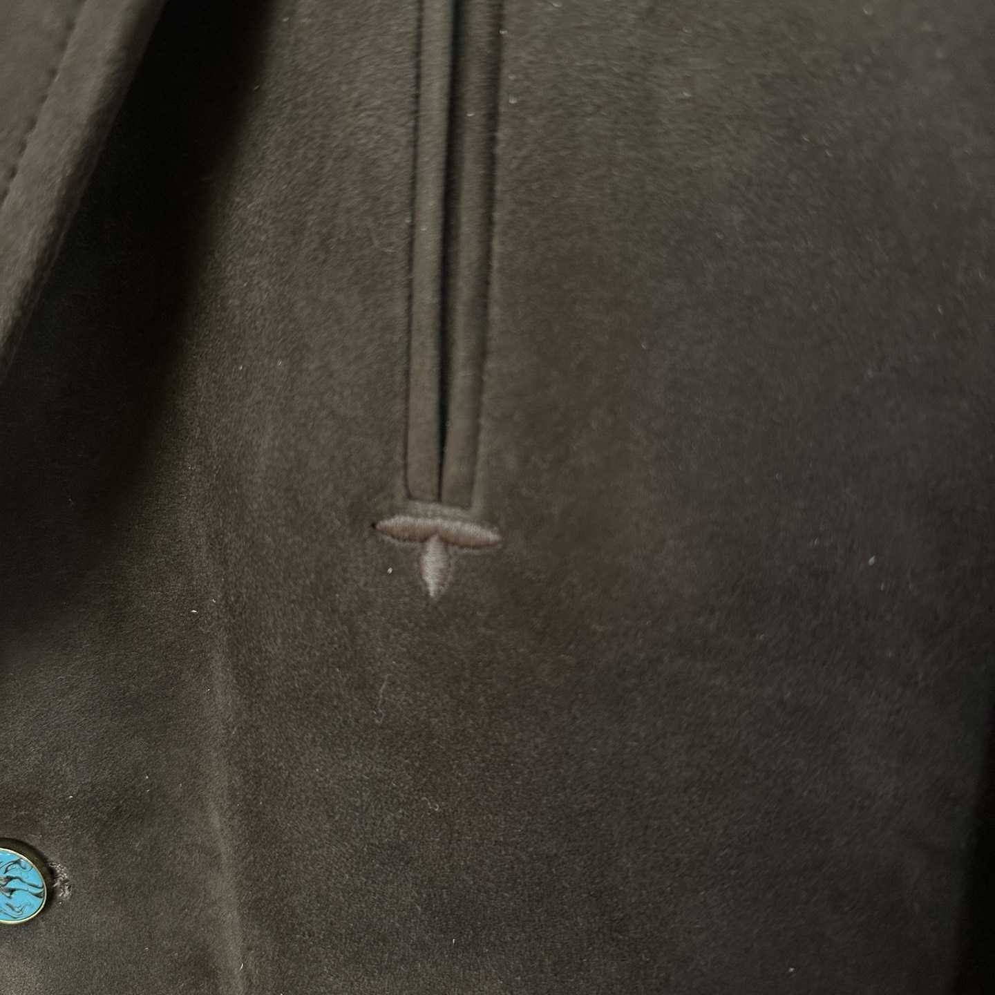 Louis Vuitton Single-Breasted Nubuck Leather Jacket   1AFXFK - DopestKickz