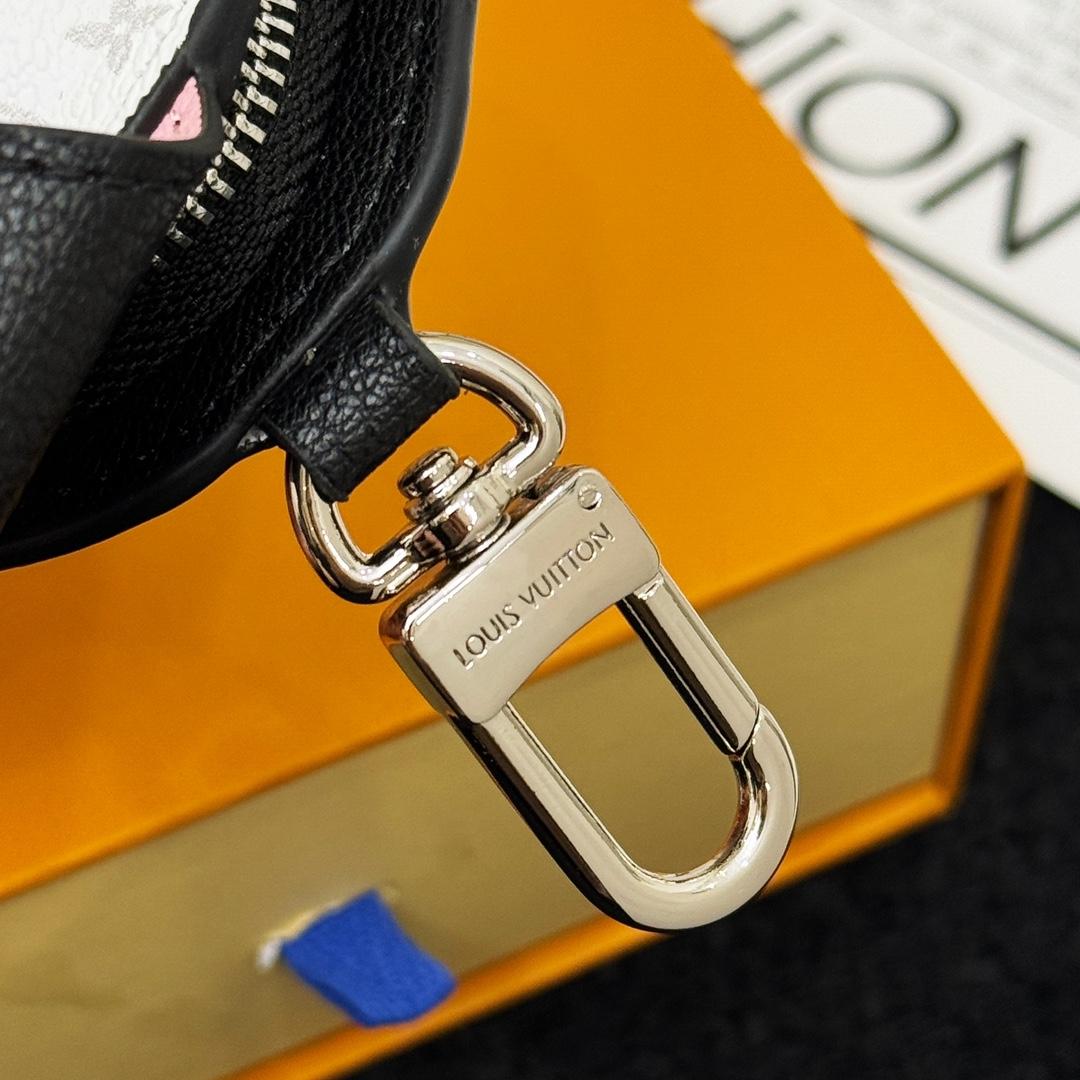 Louis Vuitton 57th Street NYC LV Dog Bag Charm  M02272 - DopestKickz