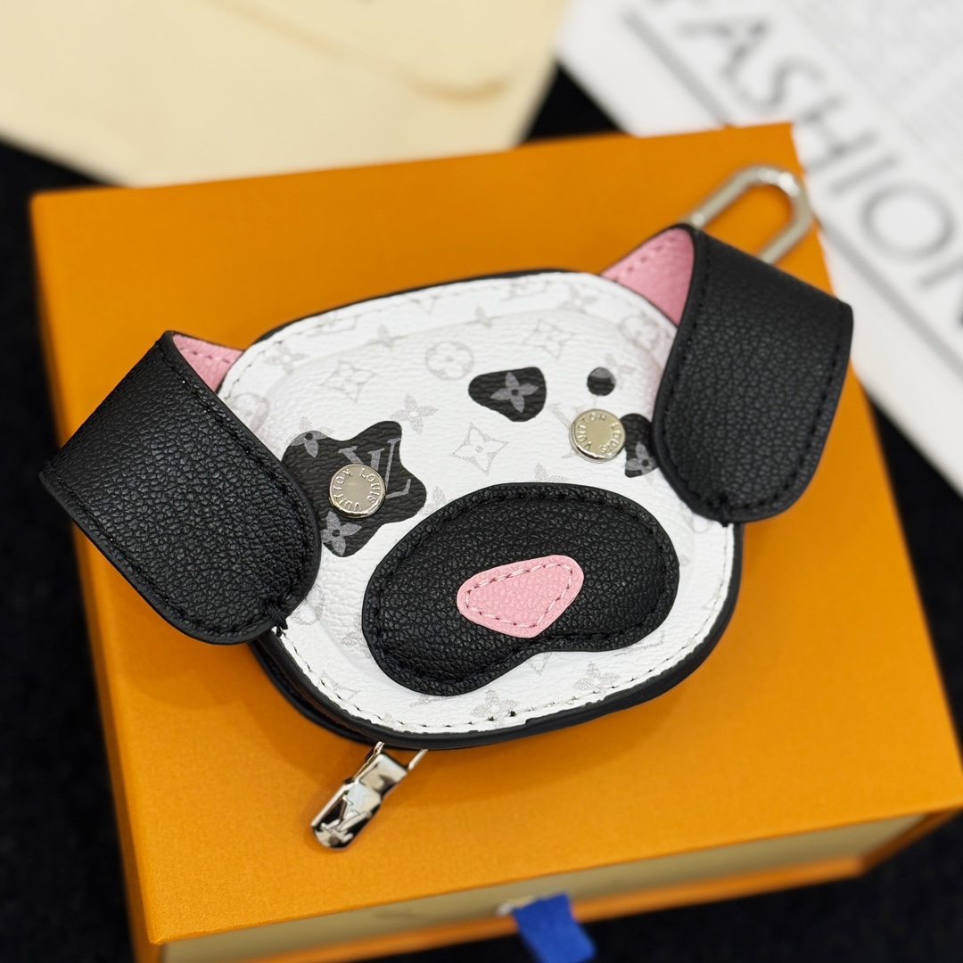 Louis Vuitton 57th Street NYC LV Dog Bag Charm  M02272 - DopestKickz