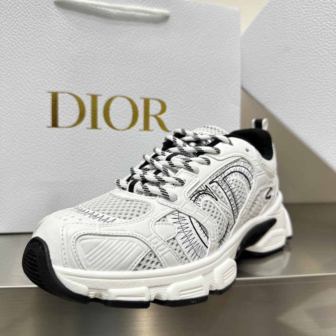 Dior Chrono Sneaker   - DopestKickz