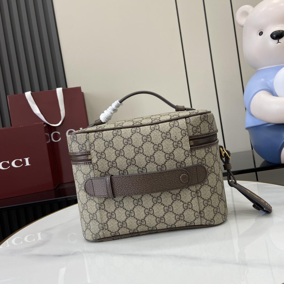 Gucci Porter Medium Travel Bag - DopestKickz