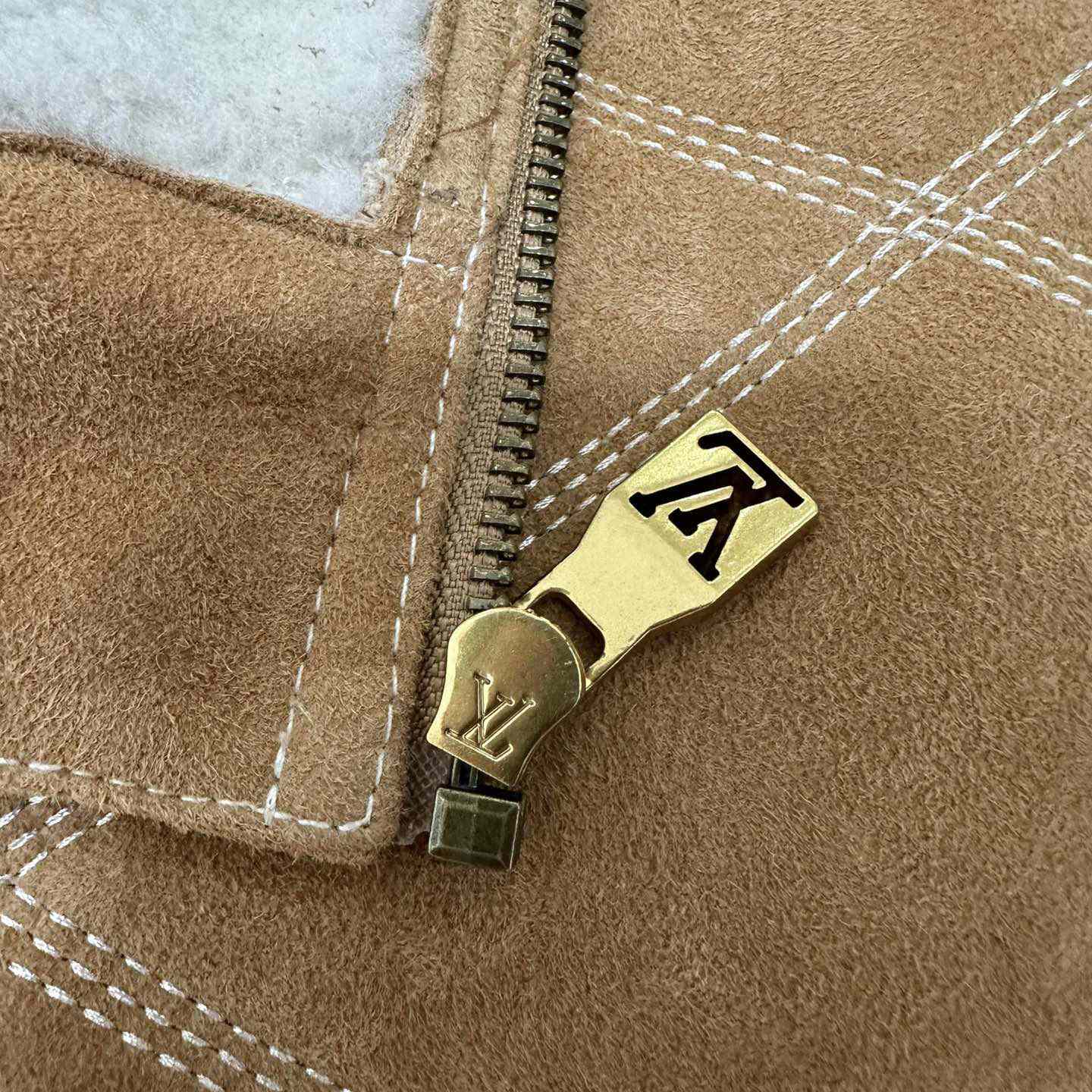 Louis Vuitton Embroidered Shearling Workwear Blouson   1AFXIM - DopestKickz