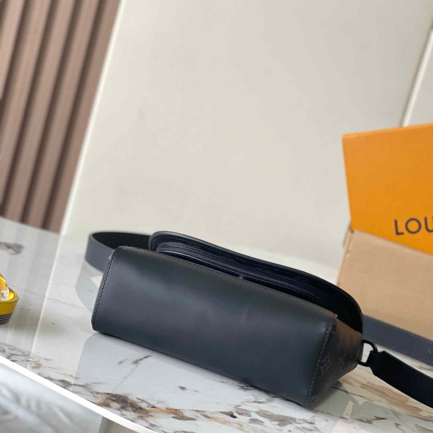 Louis Vuitton Pulse Messenger  M12681 - DopestKickz