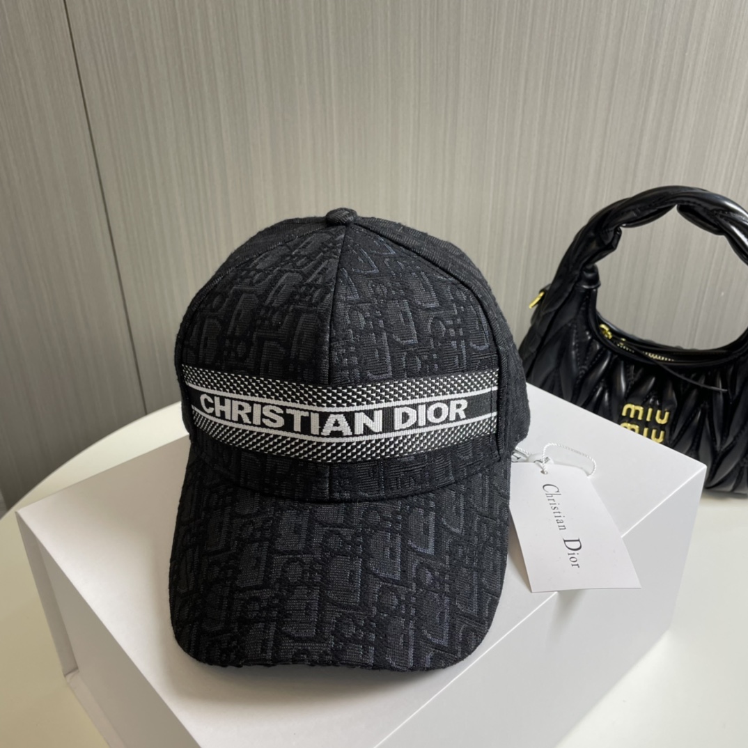 Dior Oblique Cap - DopestKickz