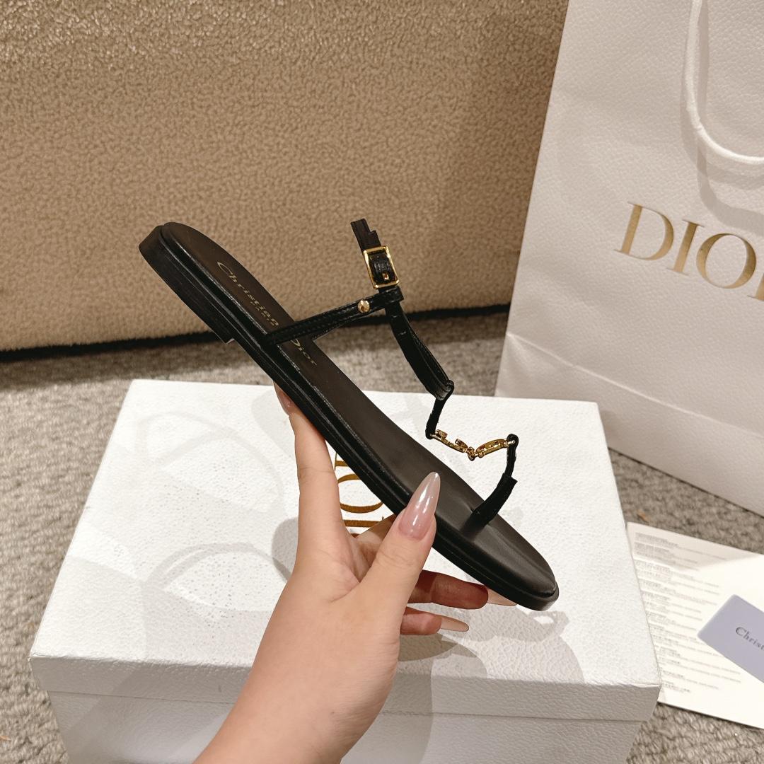 Dior C'est Dior Thong Sandal - DopestKickz