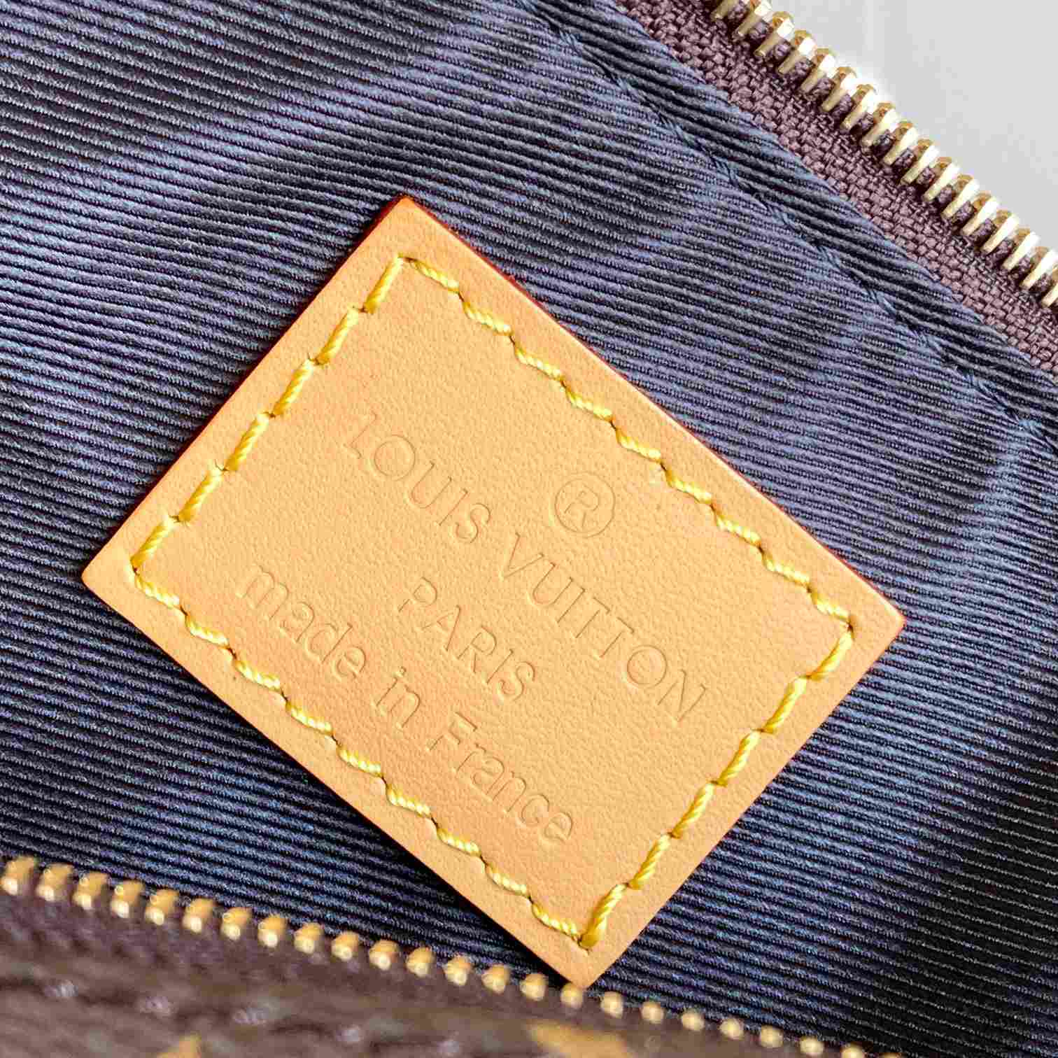 Louis Vuitton Summer Shopper Tote MM   M25008 - DopestKickz