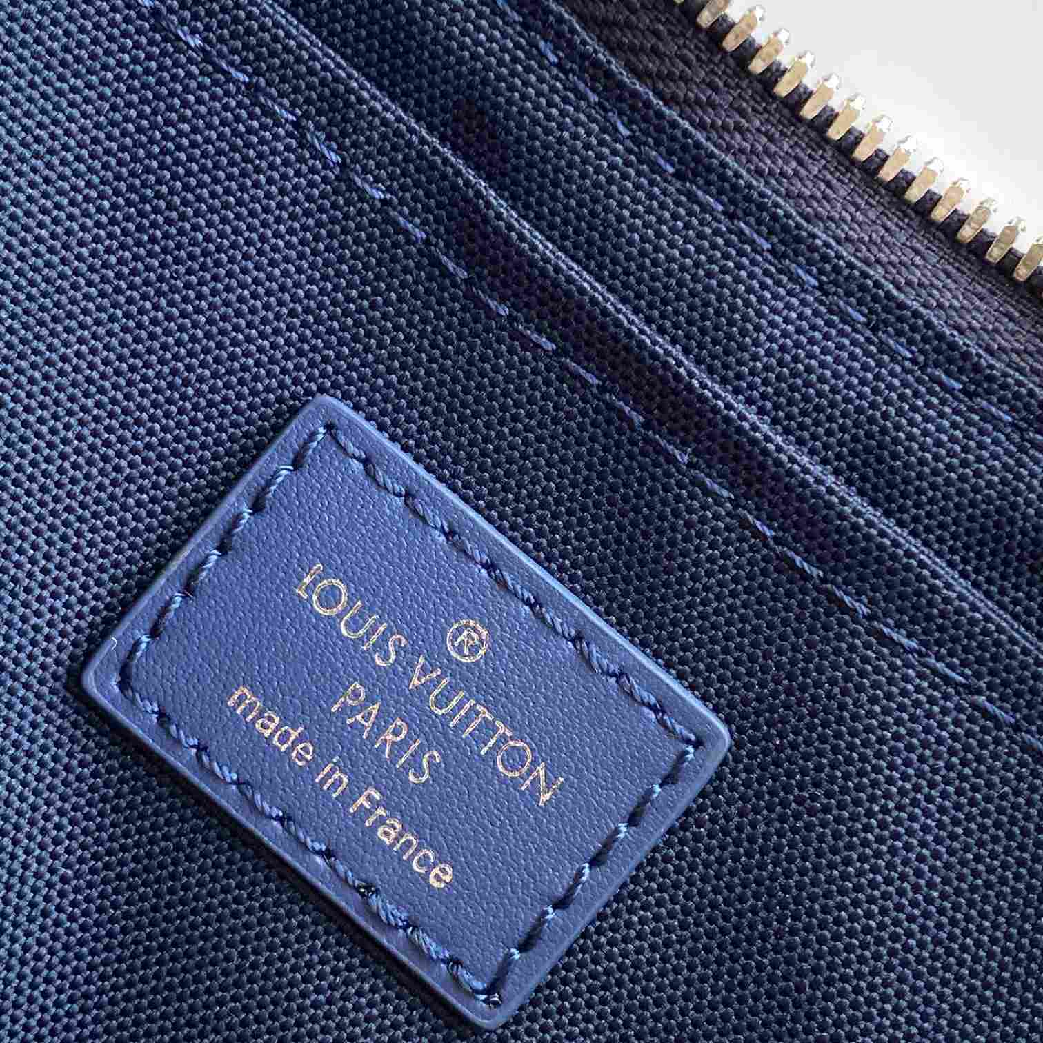 Louis Vuitton Hamac Bag PM  M11594 - DopestKickz