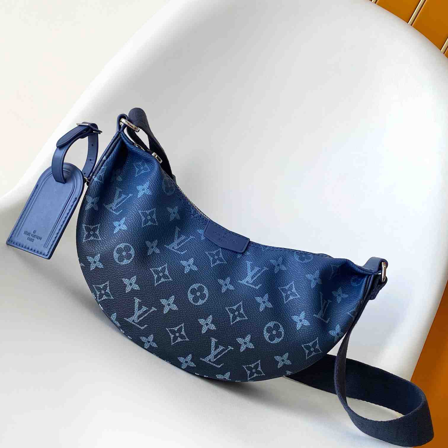 Louis Vuitton Hamac Bag PM  M11594 - DopestKickz