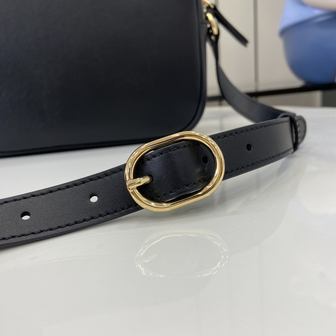 Gucci Blondie Mini Shoulder Bag - DopestKickz
