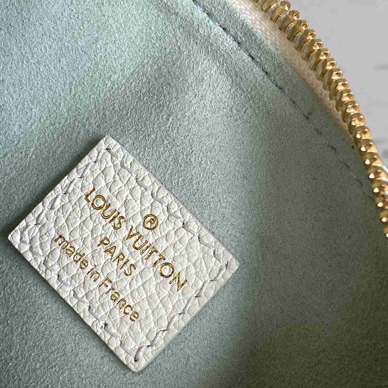 Louis Vuitton Nano Speedy  M24169 - DopestKickz