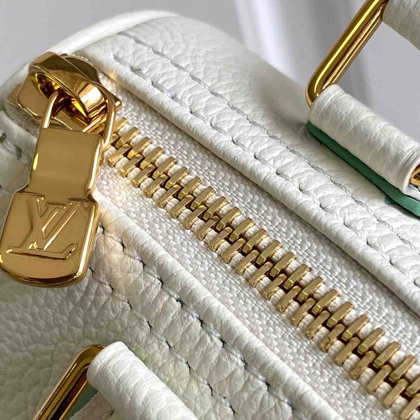 Louis Vuitton Nano Speedy  M24169 - DopestKickz