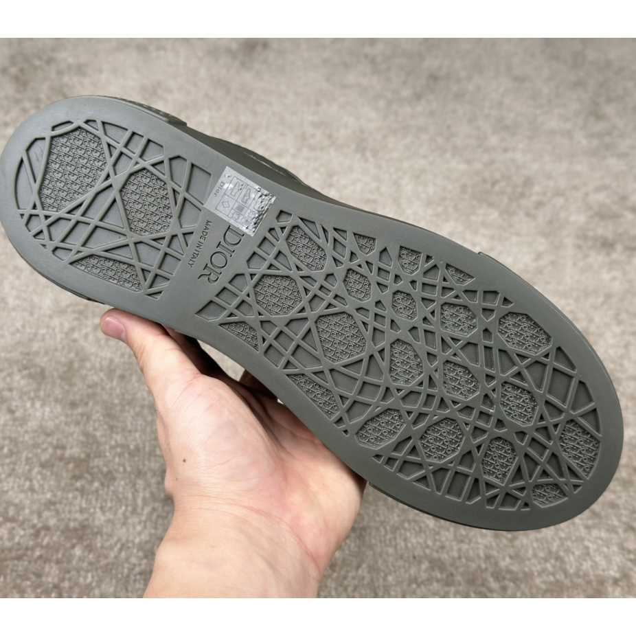 Dior B33 Sneaker   - DopestKickz