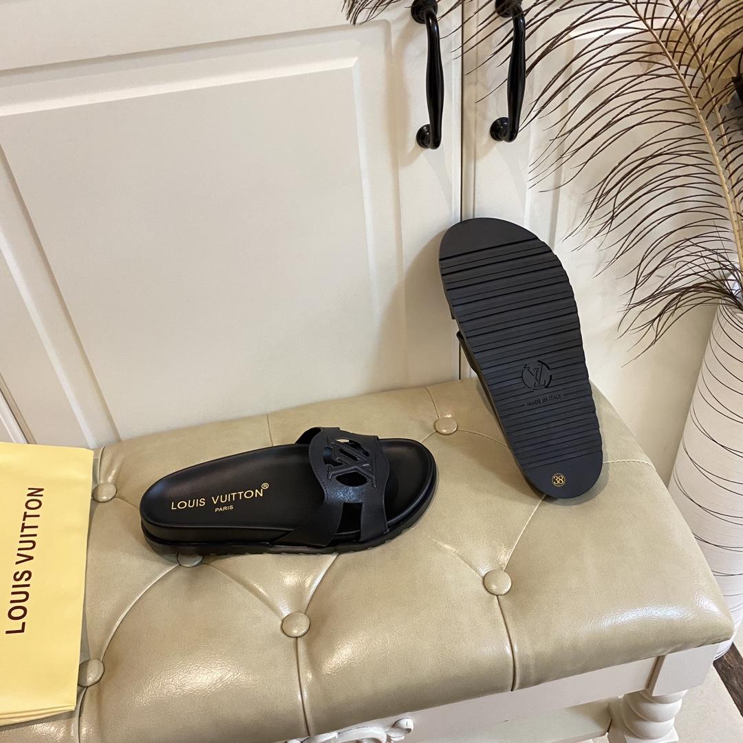 Louis Vuitton LV Isola Flat Comfort Mule   1ACPCI - DopestKickz