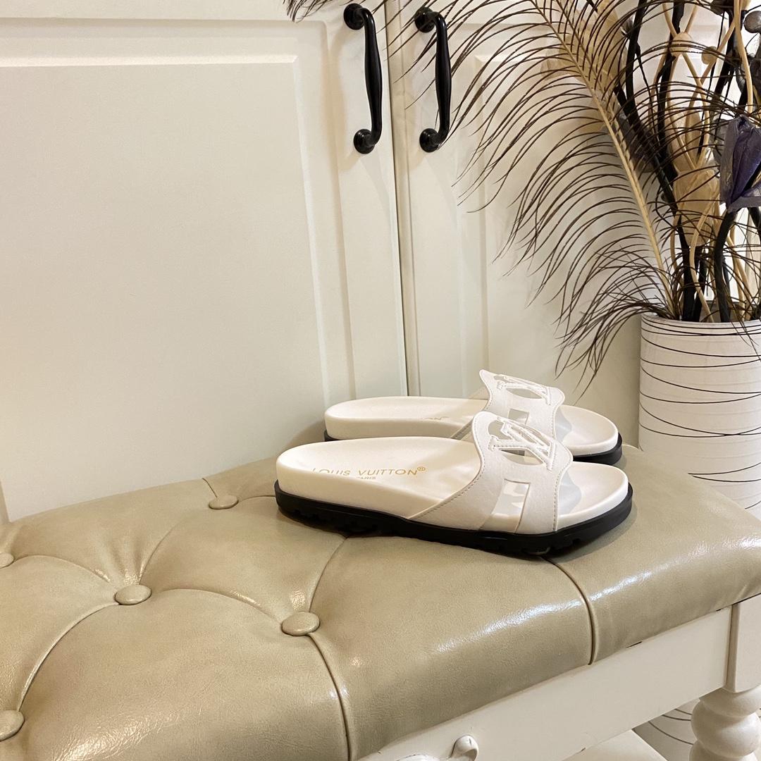 Louis Vuitton LV Isola Flat Comfort Mule   1ACPBM - DopestKickz