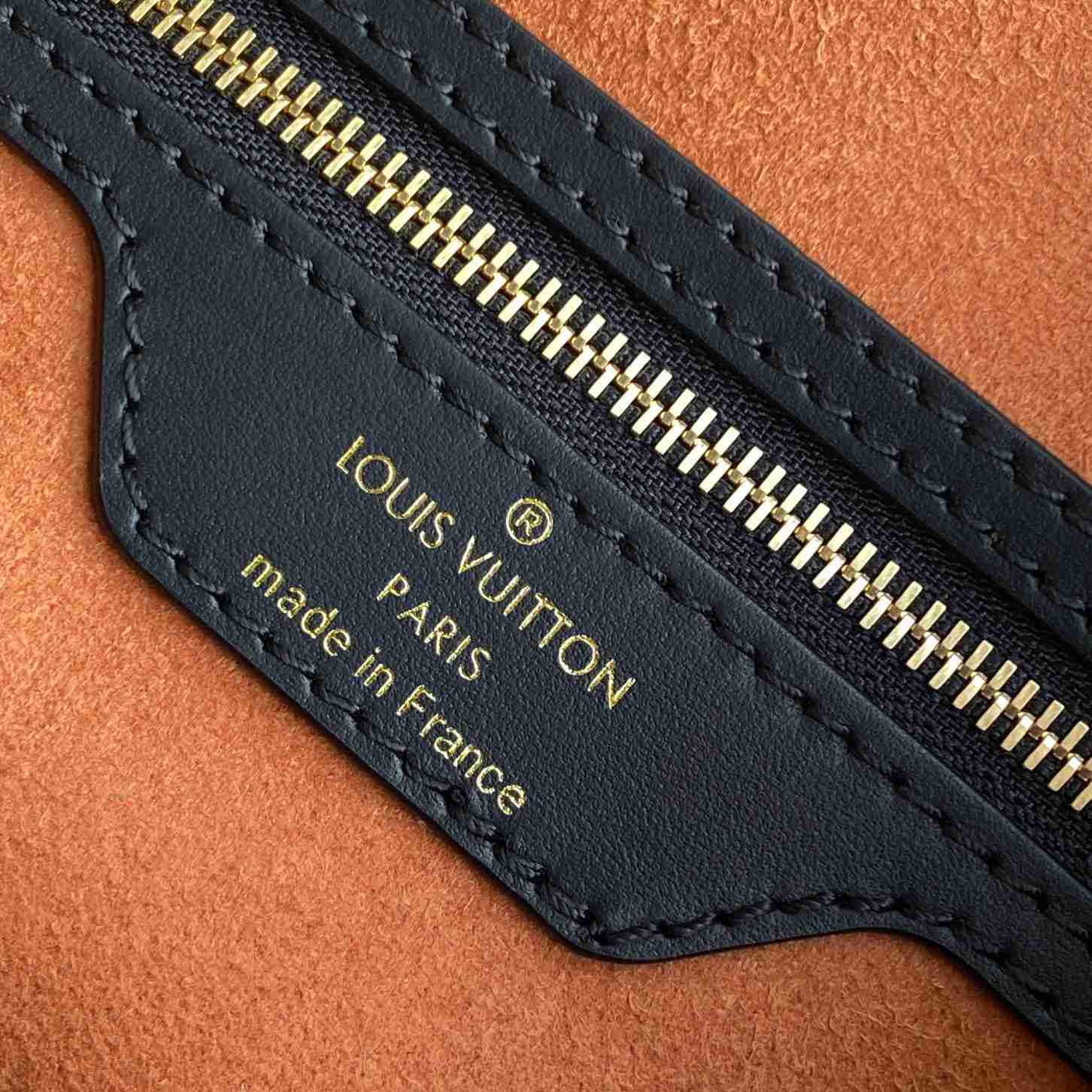 Louis Vuitton Speedy Soft 30  M47186 - DopestKickz