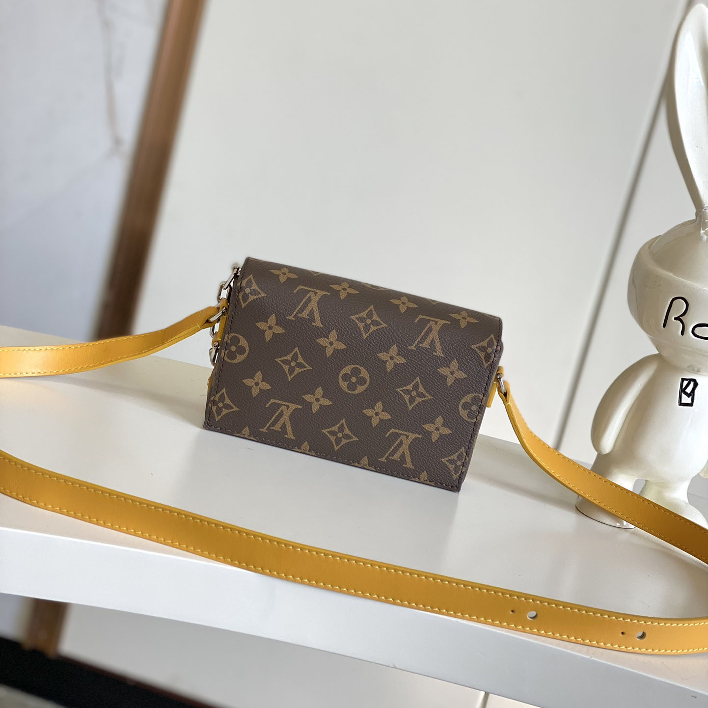 Louis Vuitton Steamer Wearable Wallet  M12811 - DopestKickz