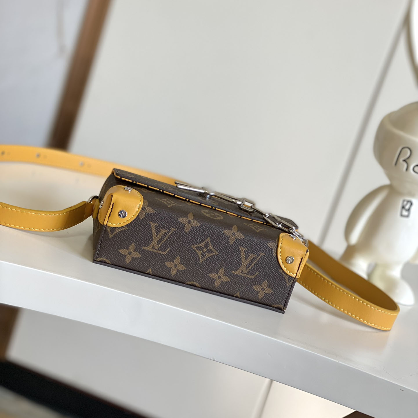 Louis Vuitton Steamer Wearable Wallet  M12811 - DopestKickz